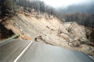 Aumento del rischio idrogeologico in Italia: l’altra faccia del cambiamento climatico che andrebbe affrontata facendo prevenzione sul territorio