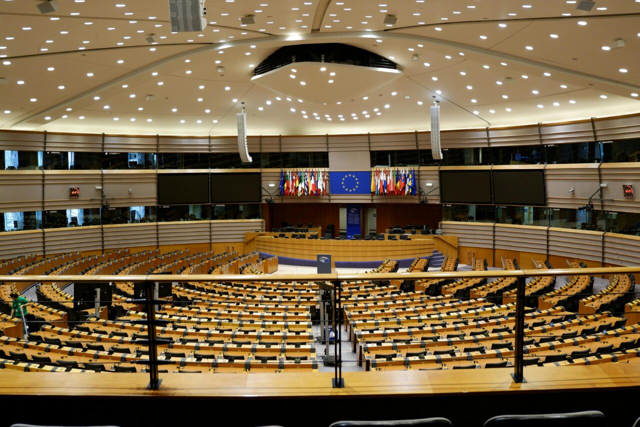 Addio alla Direttiva Green Claims? L’Europa frena sulla lotta al greenwashing
