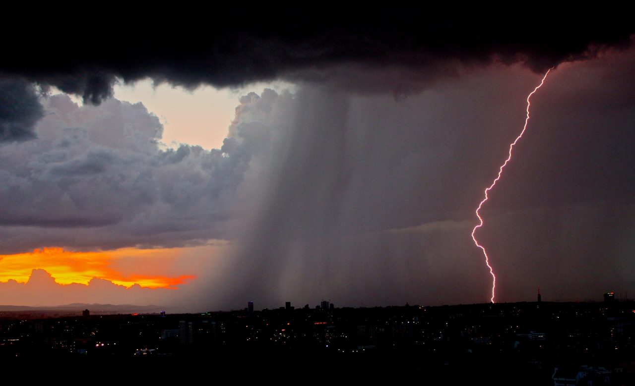 Previsioni degli effetti del riscaldamento climatico sugli eventi meteorologici estremi